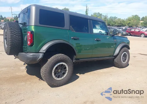 2023 Ford Bronco Badlands z USA, uszkodzony, nr VIN 1FMEE5DP6PLB92444